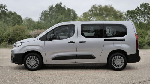 TOYOTA PROACE CITY VERSO ELECTRIC ESTATE 100kW Icon L2 50kWh 5dr Auto view 3