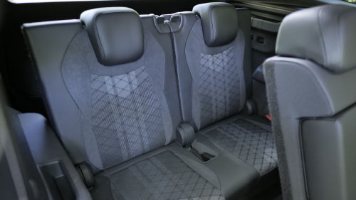 VOLKSWAGEN TAYRON DIESEL ESTATE 2.0 TDI Life 5dr DSG7 [7 Seat] view 5