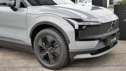 VOLVO EX30 ESTATE 315kW TM Perf Cross Country Ultra 69kWh 5dr Auto view 4