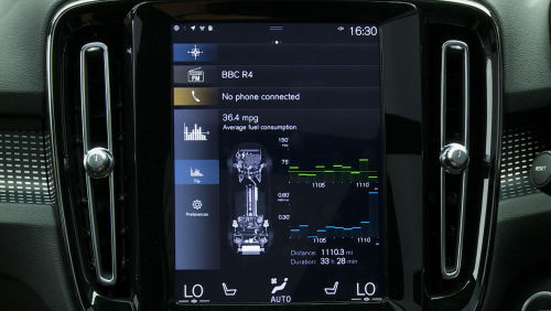 VOLVO XC40 ESTATE 1.5 T5 Recharge PHEV Ultimate Dark 5dr Auto view 6