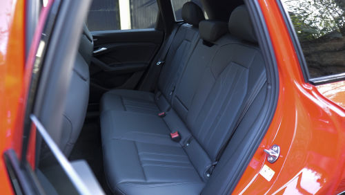 AUDI Q6 E-TRON ESTATE 225kW Performance 100kWh S Line 5dr Auto view 10