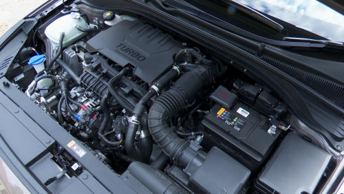 HYUNDAI I30 HATCHBACK 1.5T GDi 48v Hybrid Premium 5dr view 5