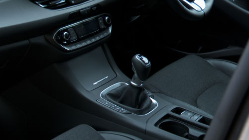 HYUNDAI I30 HATCHBACK 1.5T GDi 48v Hybrid Premium 5dr view 8