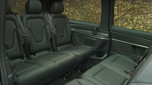 MERCEDES-BENZ V CLASS DIESEL ESTATE V220 d Premium AMG Line 5dr 9G-Tron [Long/7 Seats] view 3