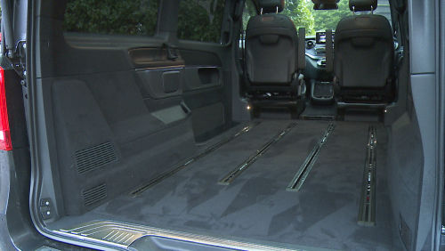 MERCEDES-BENZ V CLASS DIESEL ESTATE V220 d Premium AMG Line 5dr 9G-Tron [Long/7 Seats] view 6