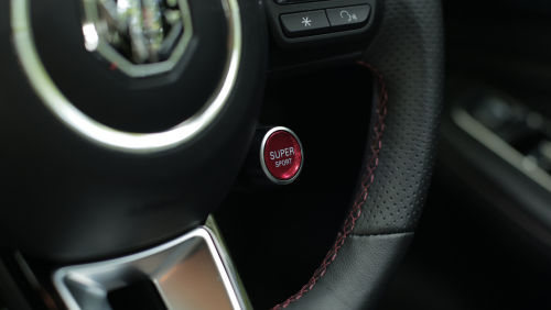 MG MOTOR UK HS HATCHBACK 1.5 T-GDI SE 5dr view 6