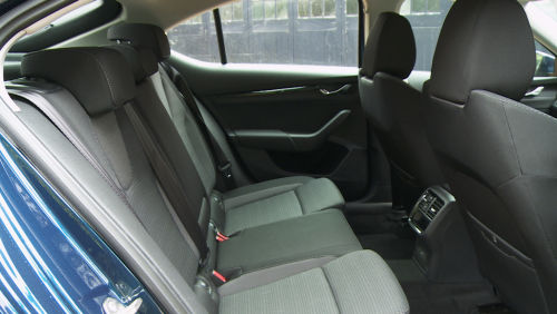 SKODA OCTAVIA ESTATE 1.5 TSI SE Technology 5dr view 3