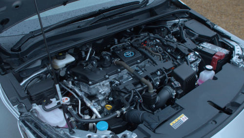 TOYOTA COROLLA HATCHBACK 1.8 Hybrid Design 5dr CVT view 6