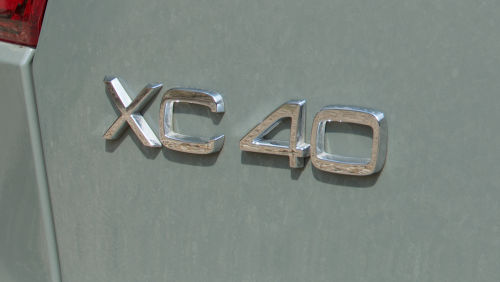 VOLVO EX40 ESTATE 185kW Extended Range Core 82kWh 5dr Auto view 9