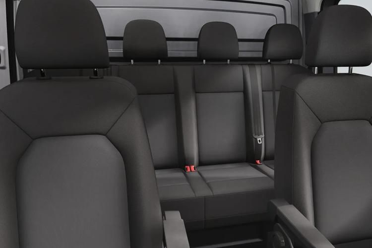 volkswagen crafter 2.0 tdi 140ps commerce business d/cab chassis detail view