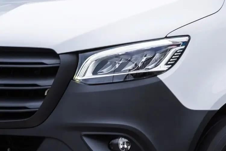 mercedes-benz sprinter 3.5t h2 select van 9g-tronic detail view