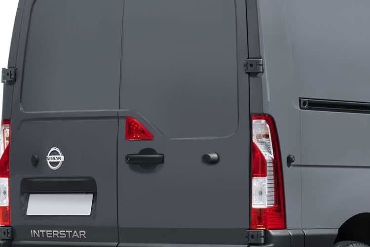 nissan interstar 2.3 dci 145ps tekna chassis cab detail view