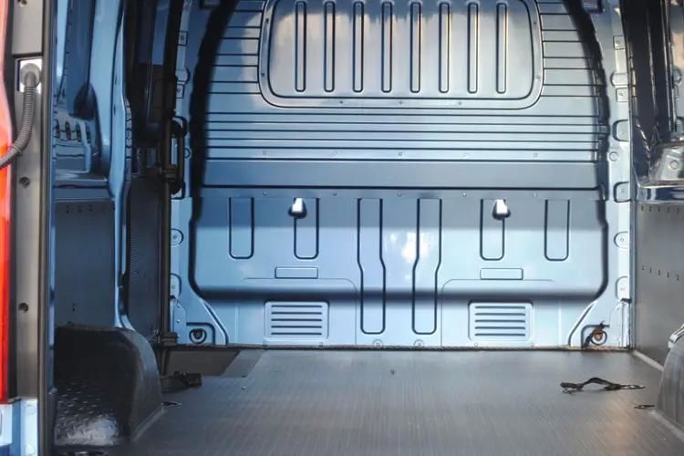 maxus deliver 9 150kw chassis cab 77kwh auto [22kw] detail view