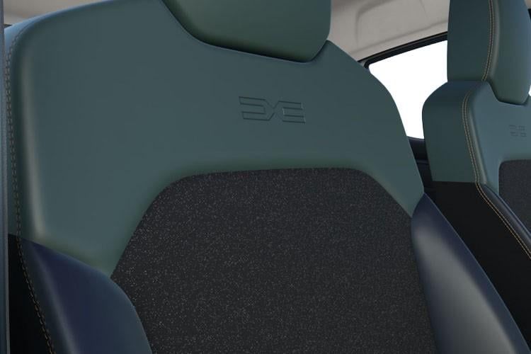 dacia spring 48kw cargo extreme 27kwh van auto detail view