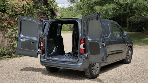 CITROEN BERLINGO XL DIESEL 1.5 BlueHDi 100ps Van Enterprise Plus view 18