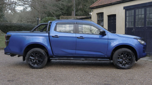 ISUZU D-MAX DIESEL 1.9 V-Cross Double Cab 4x4 view 1