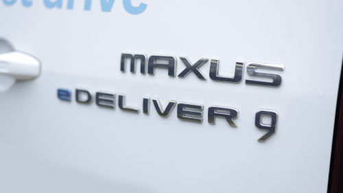 MAXUS E DELIVER 9 LWB ELECTRIC FWD 150kW High Roof Crew Van 72kWh Auto view 6
