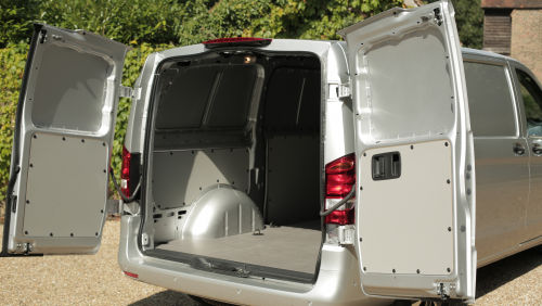MERCEDES-BENZ eVITO L2 ELECTRIC FWD 85kW 66kWh Premium Van Auto view 10