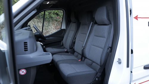 NISSAN INTERSTAR F35 L2 ELECTRIC 95kW 40kWh H2 Acenta Van Auto view 4