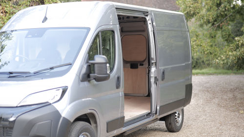 PEUGEOT BOXER 335 L2 DIESEL 2.2 BlueHDi 140 H2 Van Professional Auto view 11