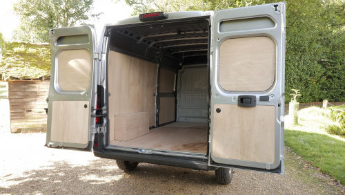 PEUGEOT BOXER 435 HEAVY L3 DIESEL 2.2 BlueHDi 140 Chassis Crew Cab Professional view 12