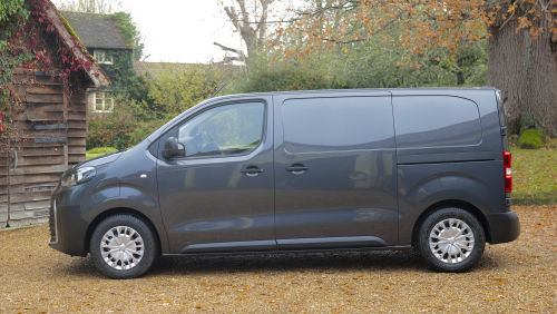 TOYOTA PROACE L1 ELECTRIC 100kW Active 75kWh Platform Cab Auto view 25