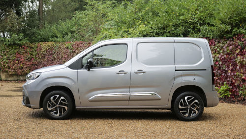 TOYOTA PROACE CITY L1 ELECTRIC Icon Van 50kWh Auto view 17