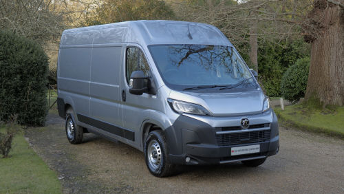 VAUXHALL MOVANO 3500 L3 DIESEL FWD 2.2 Turbo D 140 H2 Van Prime Auto view 9