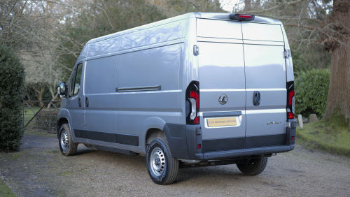 VAUXHALL MOVANO 3500 L3 DIESEL FWD 2.2 Turbo D 140 H2 Van Prime Auto view 10