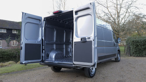 VAUXHALL MOVANO 3500 L3 DIESEL FWD 2.2 Turbo D 140 H2 Van Prime Auto view 13