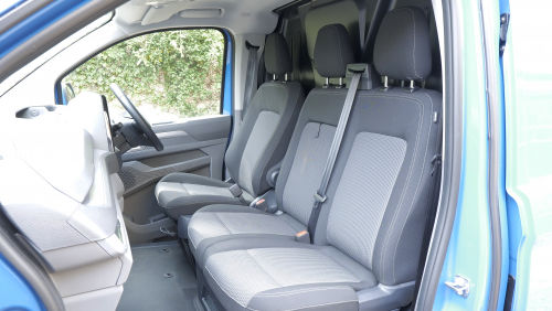 VOLKSWAGEN TRANSPORTER T28 LWB DIESEL 2.0 TDI 110 Commerce Van view 5