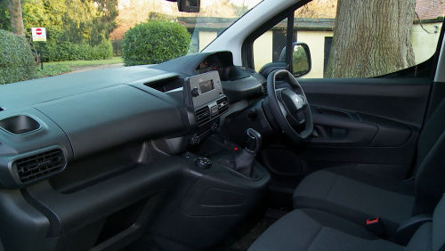 PEUGEOT PARTNER STANDARD DIESEL 1.5 BlueHDi 100 Professional Plus Van view 2