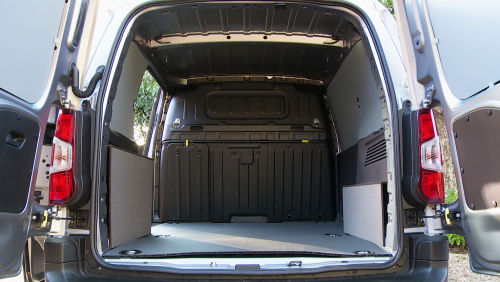 PEUGEOT PARTNER STANDARD DIESEL 1.5 BlueHDi 100 Professional Plus Van view 5