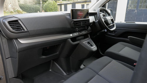 VAUXHALL VIVARO ELECTRIC 100kW 75kWh Prime H1 Platform Cab Auto view 24